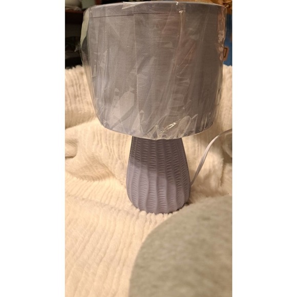 11.02" Traditional Mini Modern Ceramic Texture Pastel Accent Bedside Table Desk - Picture 5 of 5